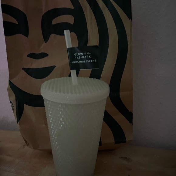 Grande GITD studded Starbucks - Picture 2 of 3